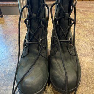 Sorel Boots- Size 9